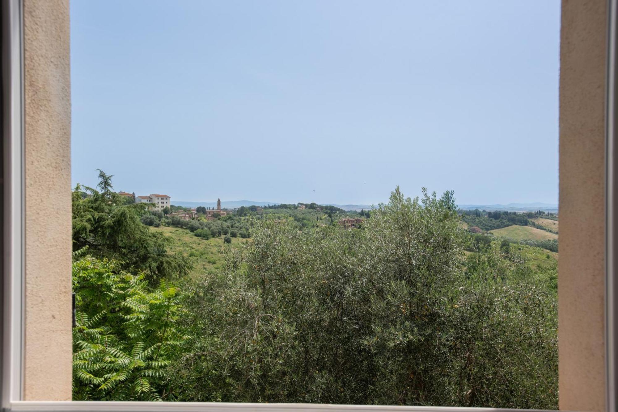 Porta Romana Elegant Apartments With Private Parking! Siena Exteriör bild